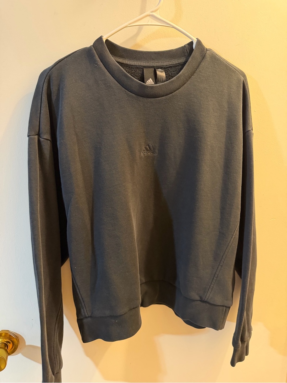 adidas women Crewneck Sweatshirt - black